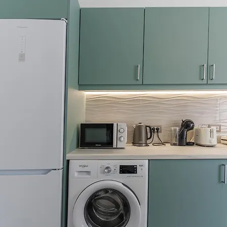 Antonis 아크앤젤로스